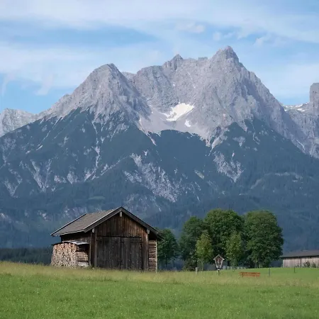 Mountain-view In With Private Garden *