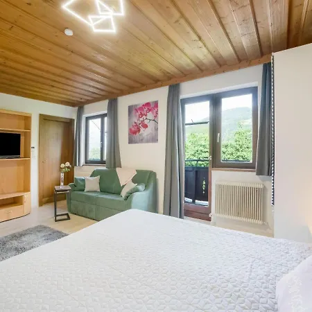 Mountain-view In With Private Garden Daire Saalfelden